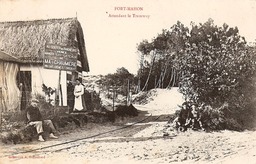 Attendant le Tramway