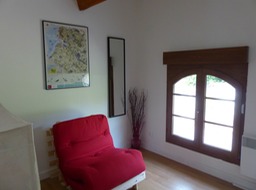 Interior 09