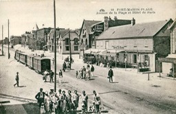 Tramway through Fort-Mahon-Plage 2